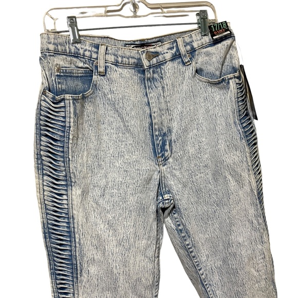 NWT Vintage 90s Daily Jeans Acid Wash High Rise Cutout Jeans NOS - Picture 1 of 15